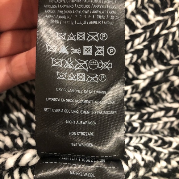 Marciano | Chunky Knit Turtle Neck Sweater S - Picture 8 of 8